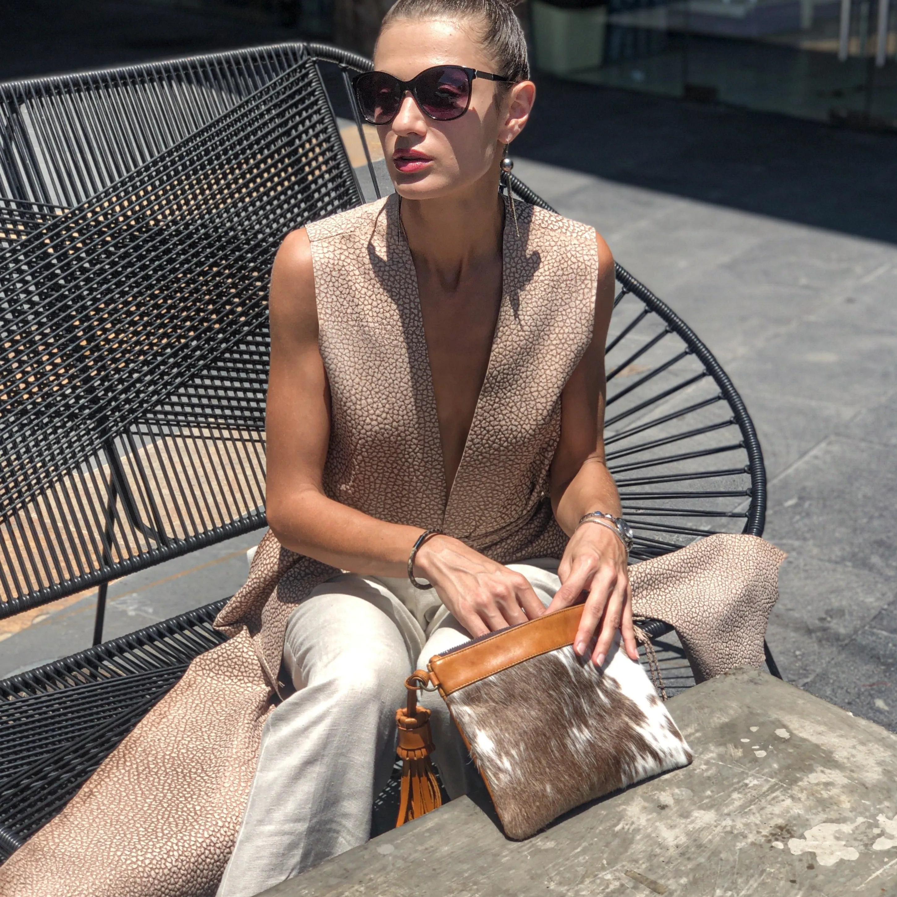 Clutch Crossbody White And Tan Hair Brisso Tan