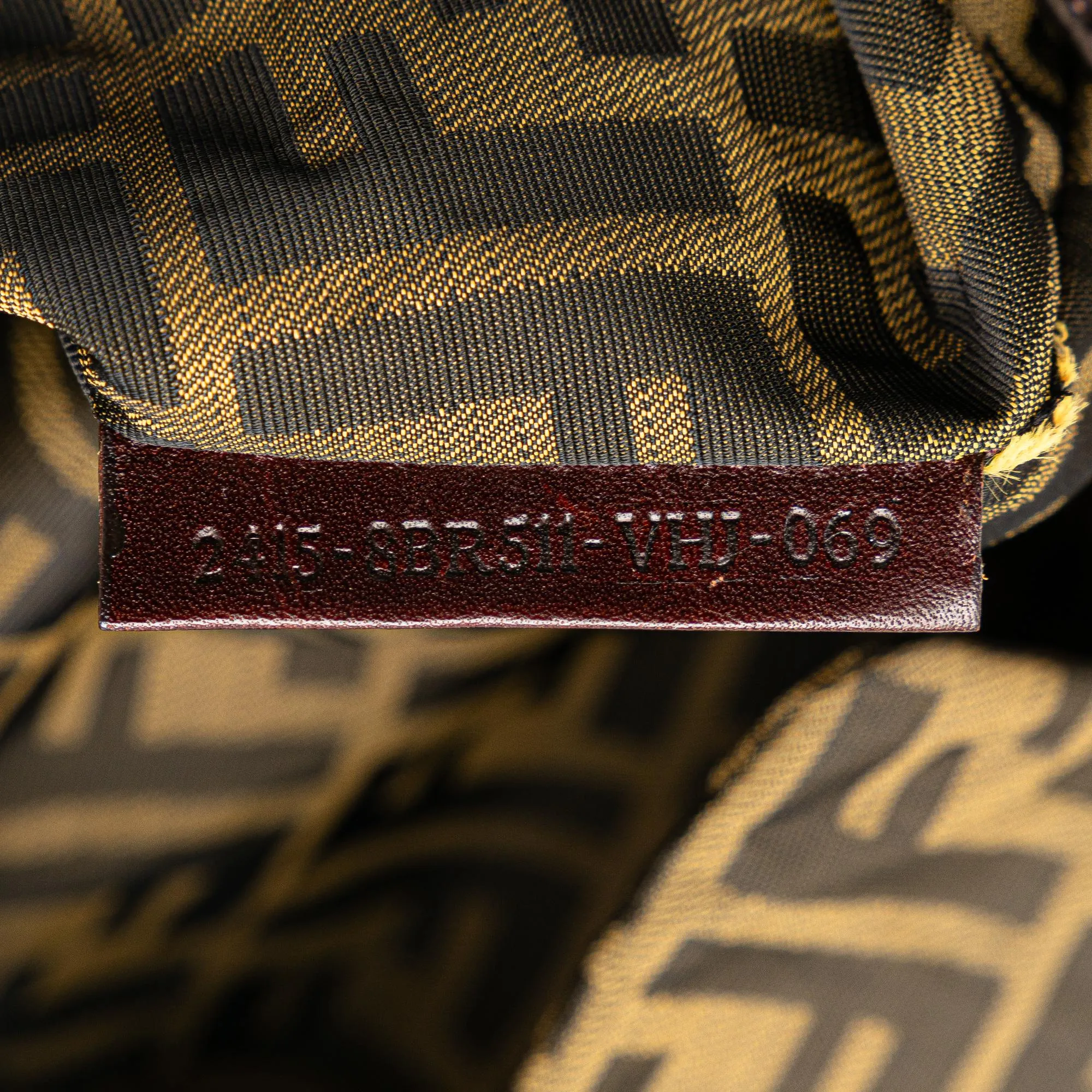 Fendi Satin Spy Handbag (SHG-BT9epf)